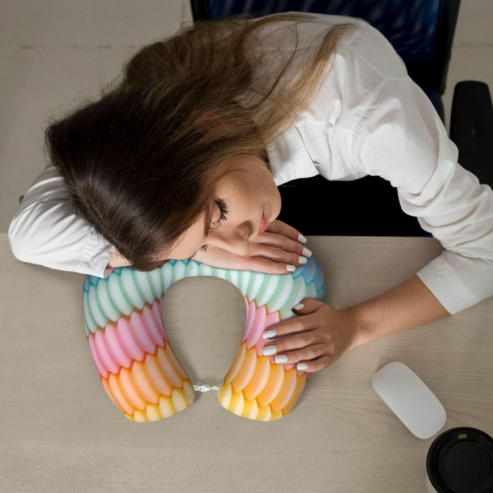 Comfortable U-shaped pillow