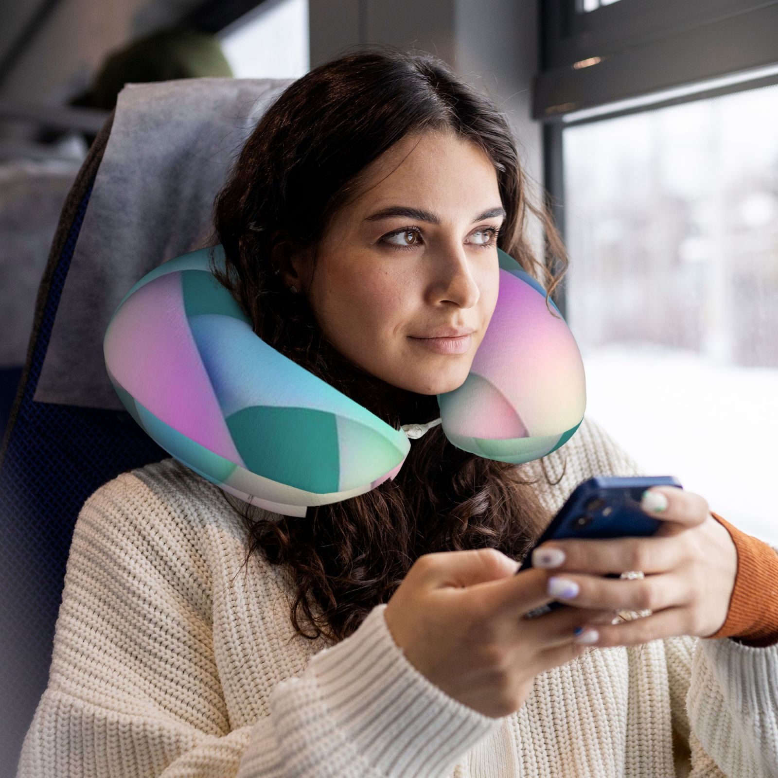Comfortable U-shaped pillow