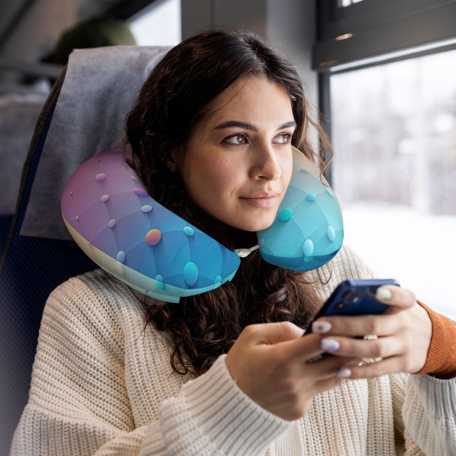 Comfortable U-shaped pillow